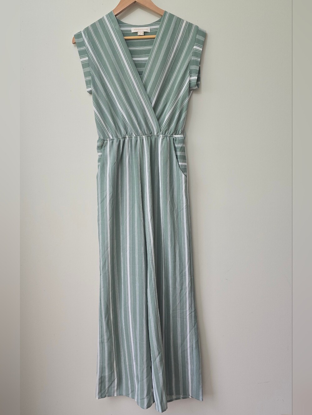 Monteau Sage Green Striped Jumpsuit Pantsuit Size M - Picture 2 of 6